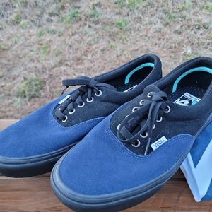 NWT Navy Blue & Black Vans